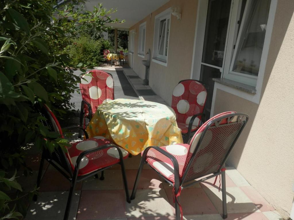 Haus Aida Apartment Langenfeld Phòng bức ảnh